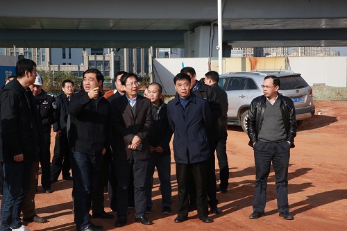 副市長(zhǎng)宋鈾一行調(diào)研我司昌南大道、洪都大道快速路改造項(xiàng)目